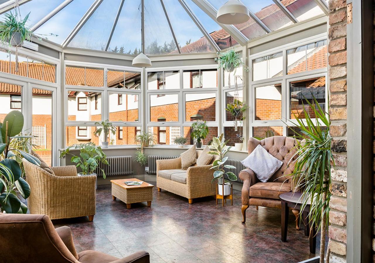 Dragonfly Hotel Colchester Exterior foto
